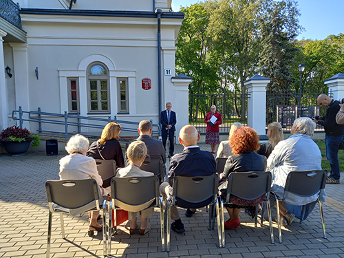 Vilniuje atidengta atminimo lenta, skirta Pasaulio tautų teisuoliams Antonovičiams atminti